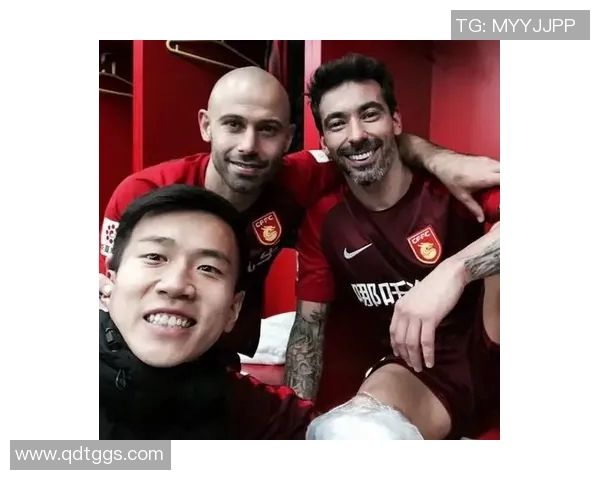 现任足球明星年薪揭秘各大联赛顶级球员收入对比分析 现任足球明星年薪揭秘各大联赛顶级球员收入对比分析